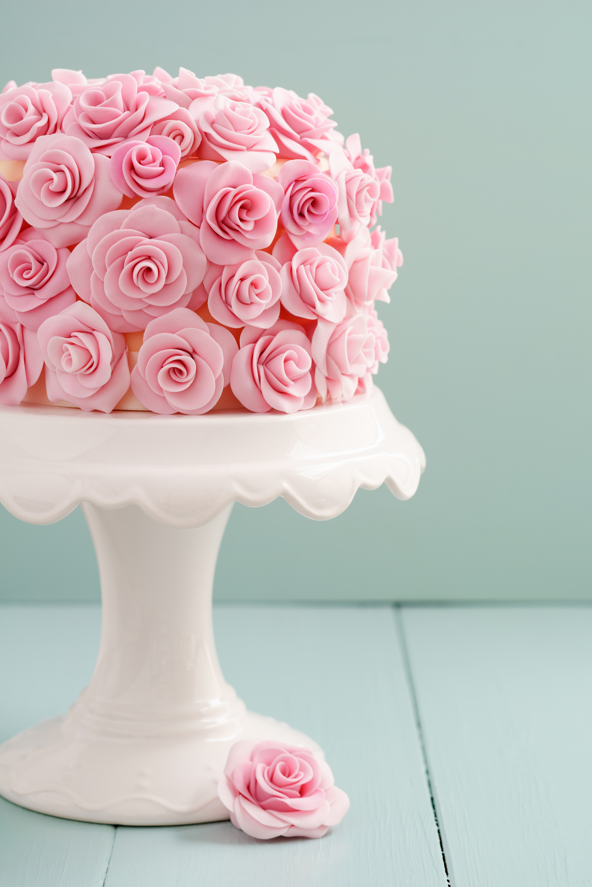 Cake with Sugar Roses